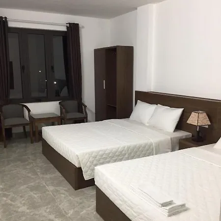 Bien Xanh Hotel